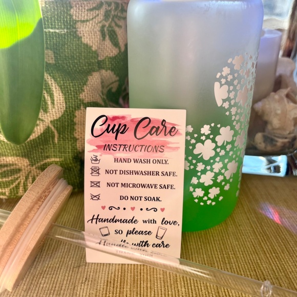 ☘️ St. Patricks Day ~Shamrock Tumbler ~ Adorable ☘️ NEW - Picture 3 of 3